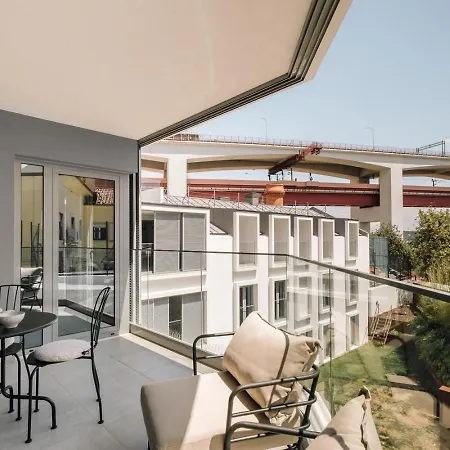 Olot - 2 Bedroom, Terrace And Parking In Alcantara Апартаменти