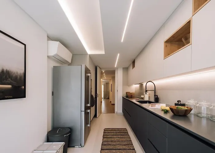 Olot - 2 Bedroom, Terrace And Parking In Alcantara