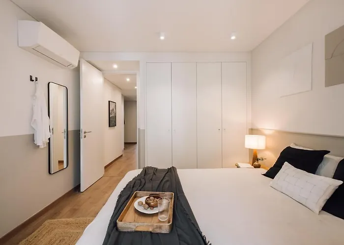 Olot - 2 Bedroom, Terrace And Parking In Alcantara