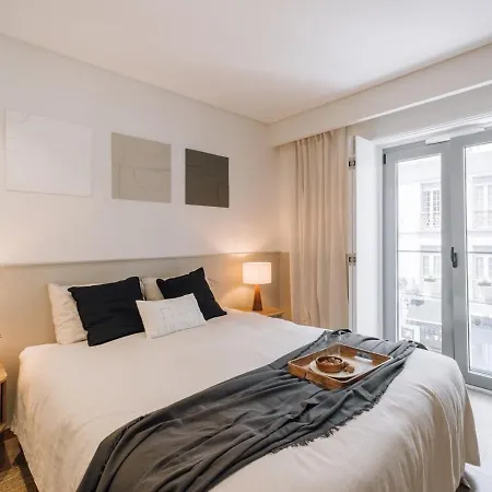 Olot - 2 Bedroom, Terrace And Parking In Alcantara Lissabon