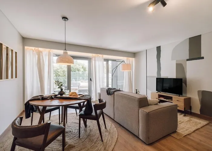 Apartman Olot - 2 Bedroom, Terrace And Parking In Alcantara Lisboa